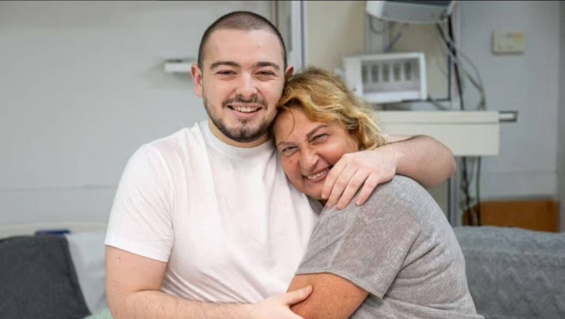 Almog Meir Jan and his mother, Orit